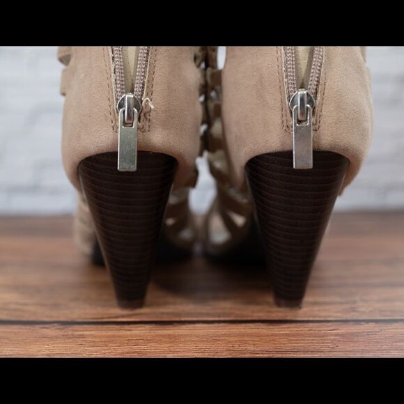 BAMBOO brand heels - Picture 9 of 9